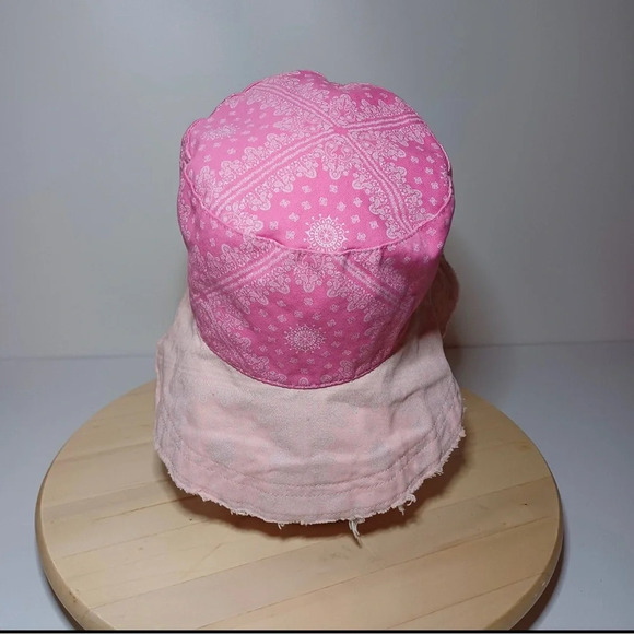 Free People Designer Bucket Hat Cotton Pink Paisley One Size - Picture 4 of 6